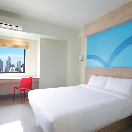 Hop Inn Hotel Cebu City Room photo